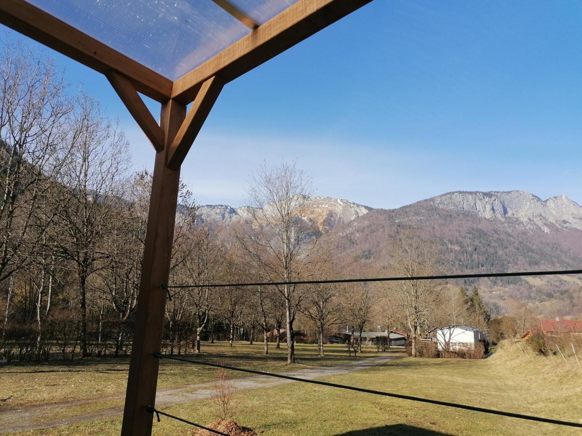 Camping Le Trejeux - Petit Chalet Thones Exterior photo